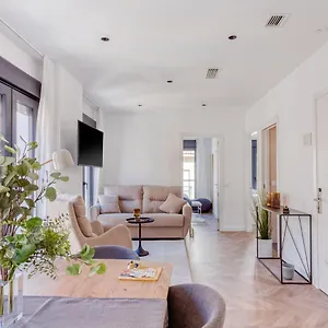 Limehome Calle Ancha Del Carmen - Digital Access Апарт-отель